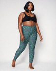 Udara Crossover Leggings in Navy Pine Klementina